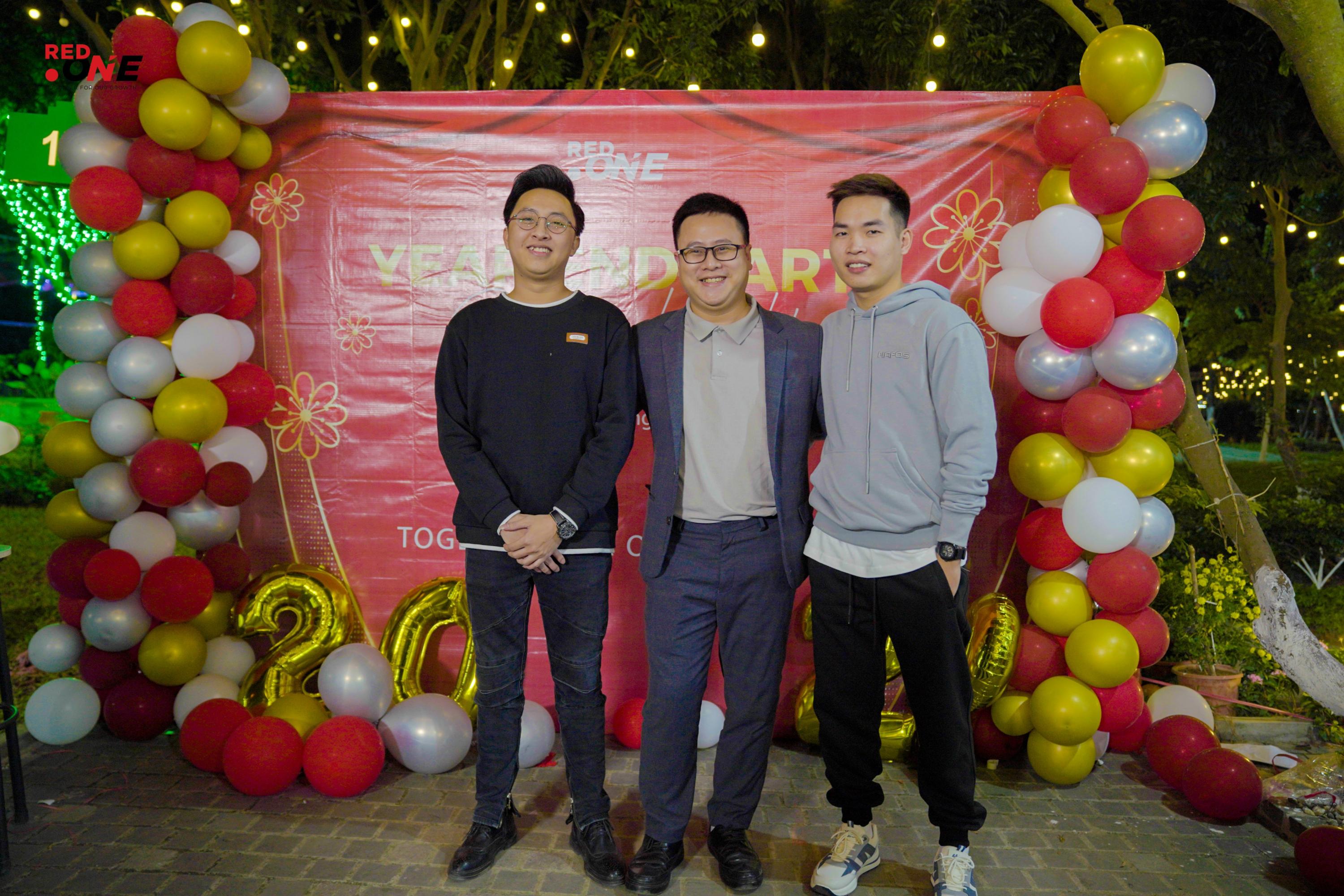 Year-end party của RedOne được tổ chức tại Sóc Sơn